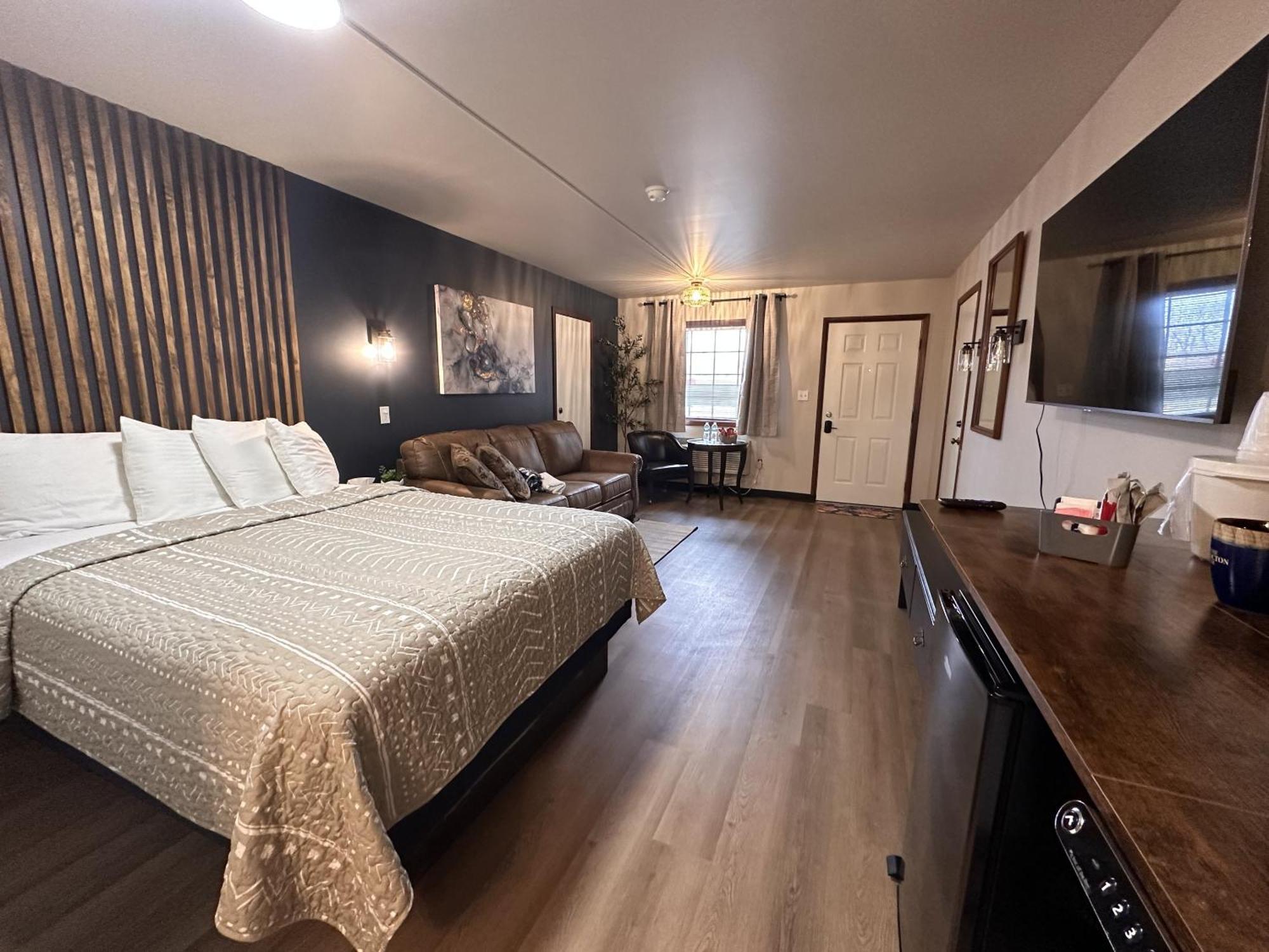 One-Bedroom Suite