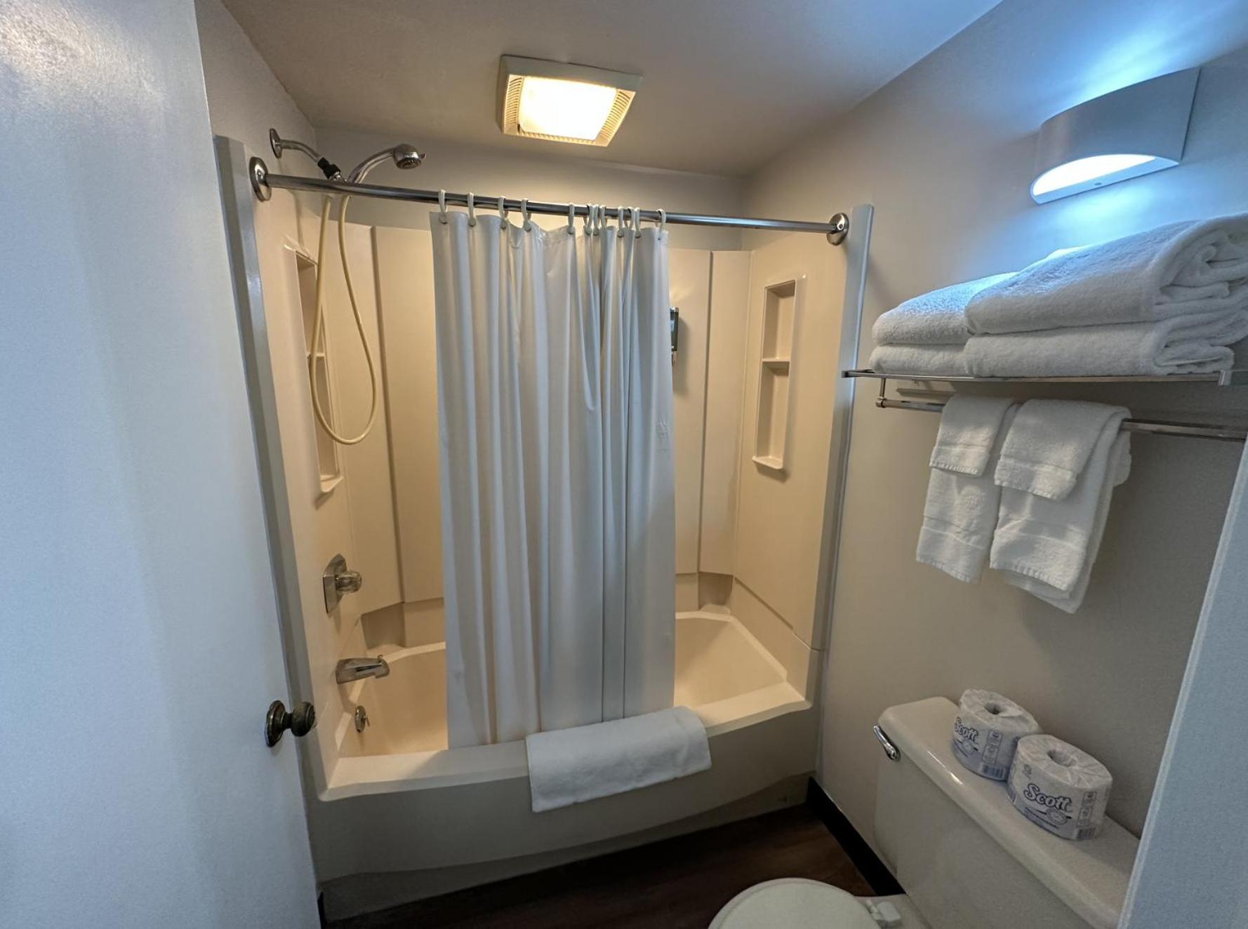One-Bedroom Suite