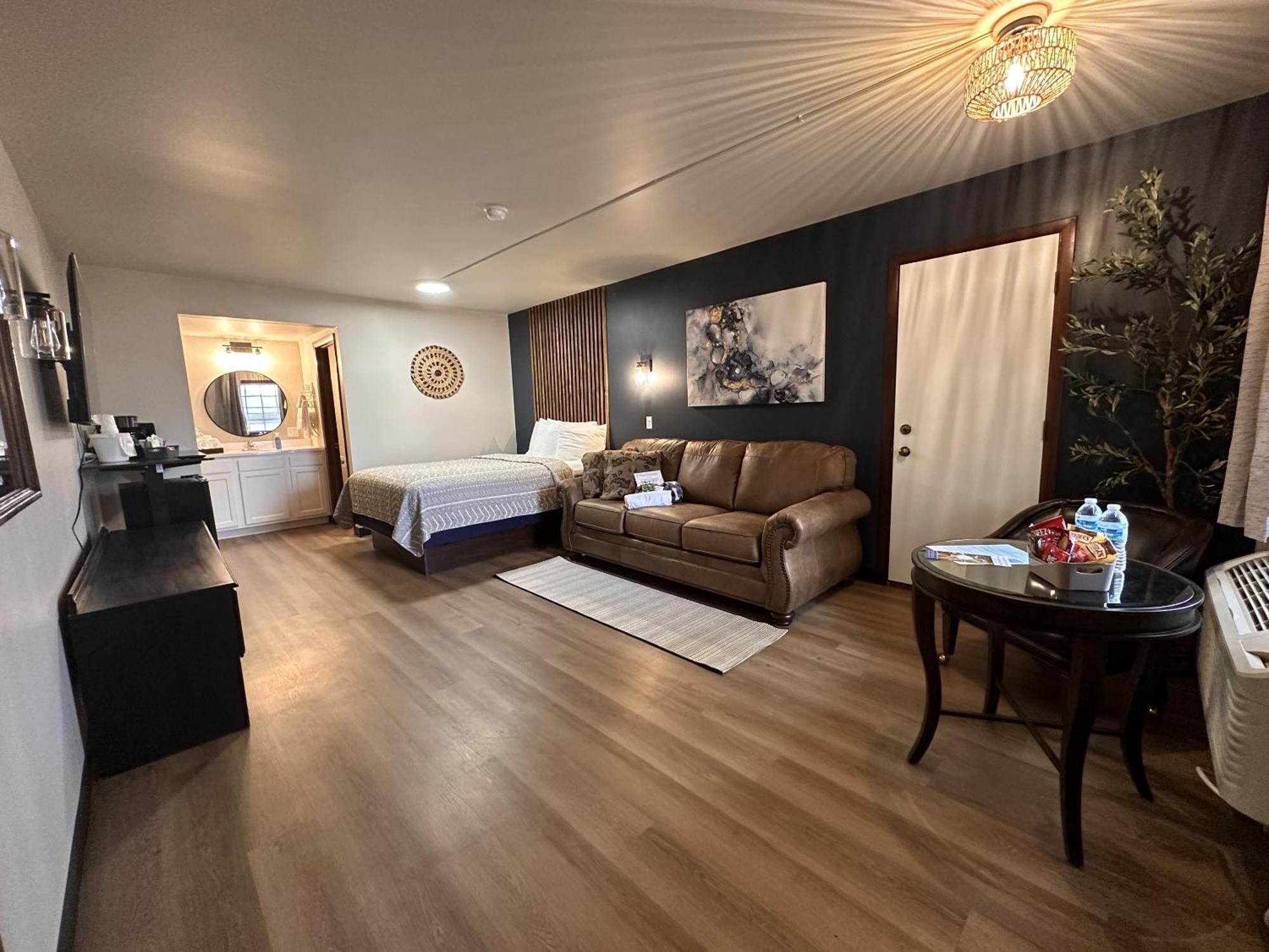 One-Bedroom Suite