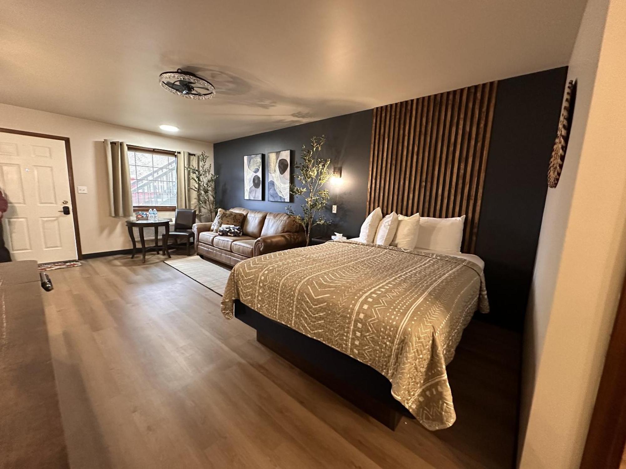 One-Bedroom Suite