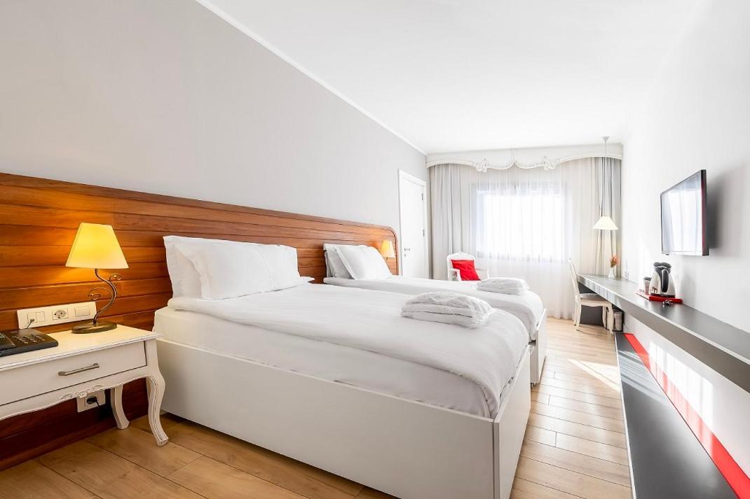 Standard Double or Twin Room,1620588943:JPEG