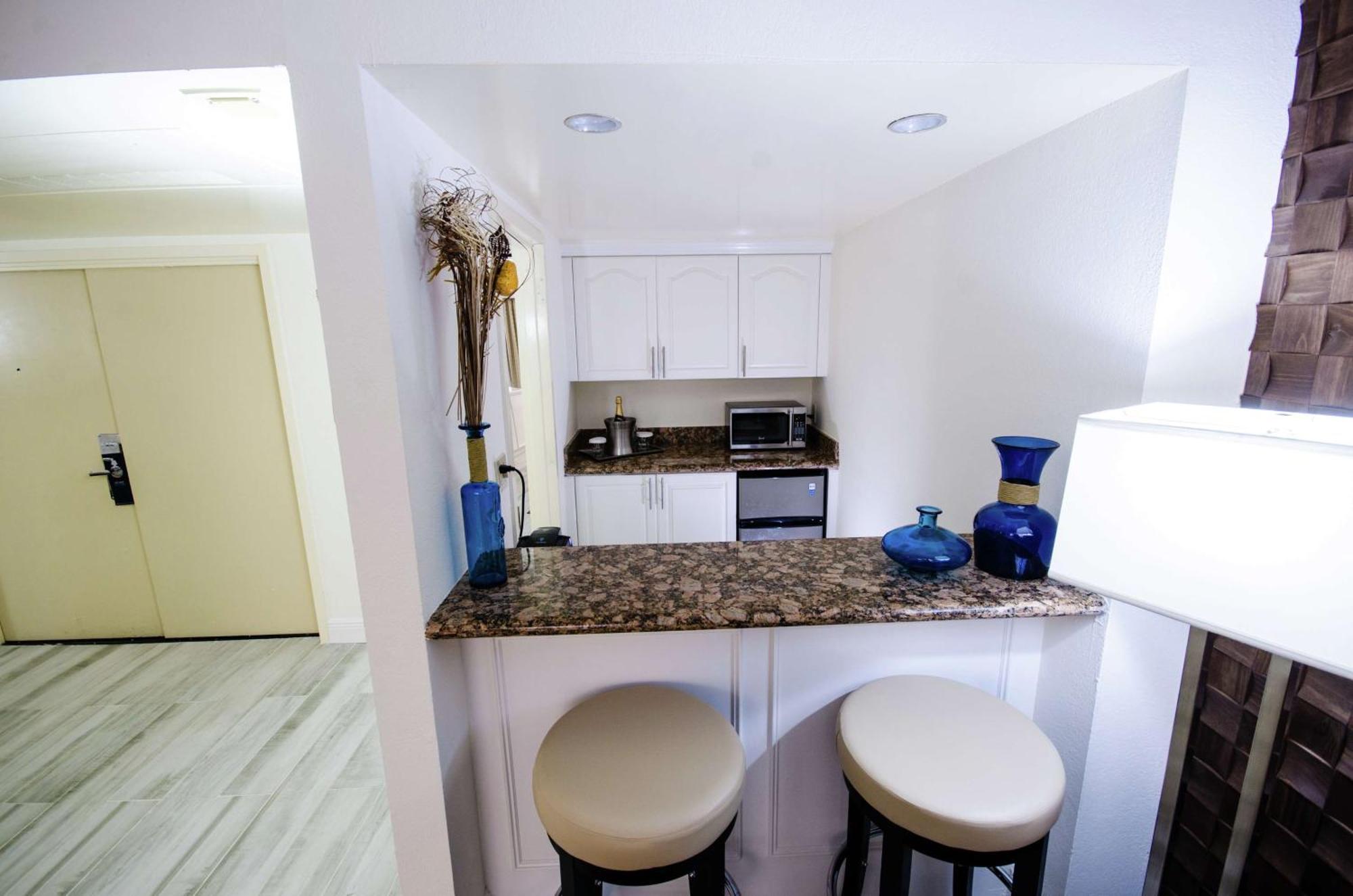 Executive One Bedroom Suite - Non-Smoking