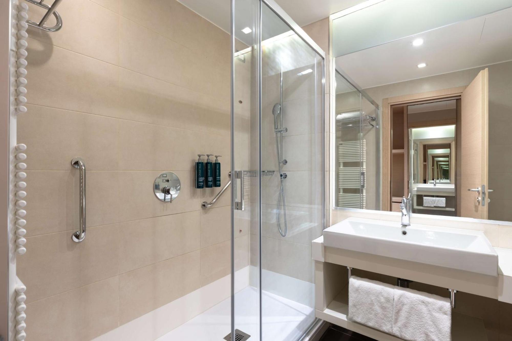 Superior King Room with Balcony,1661643523:JPEG