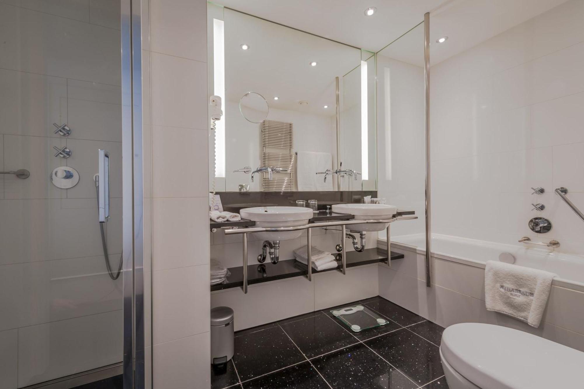 Superior Deluxe Double Room Canal View