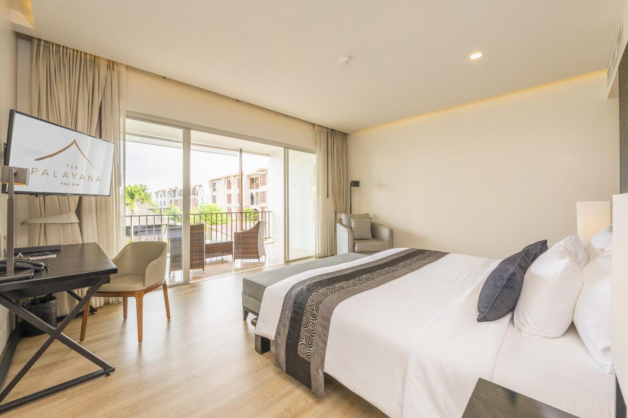 Deluxe Double or Twin Room Garden View