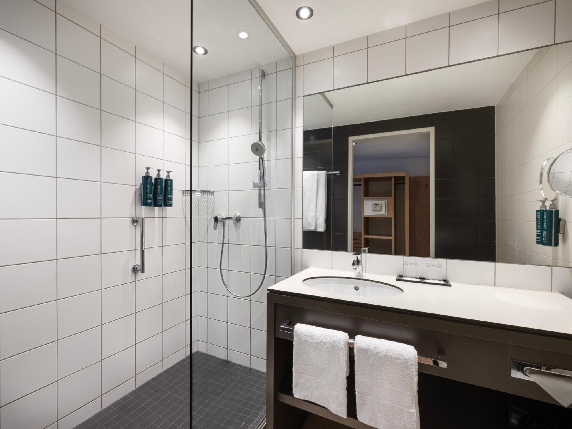 Junior Suite,1623660986:JPEG