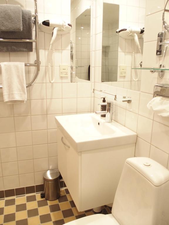 Compact Single Room,1333167734:JPEG