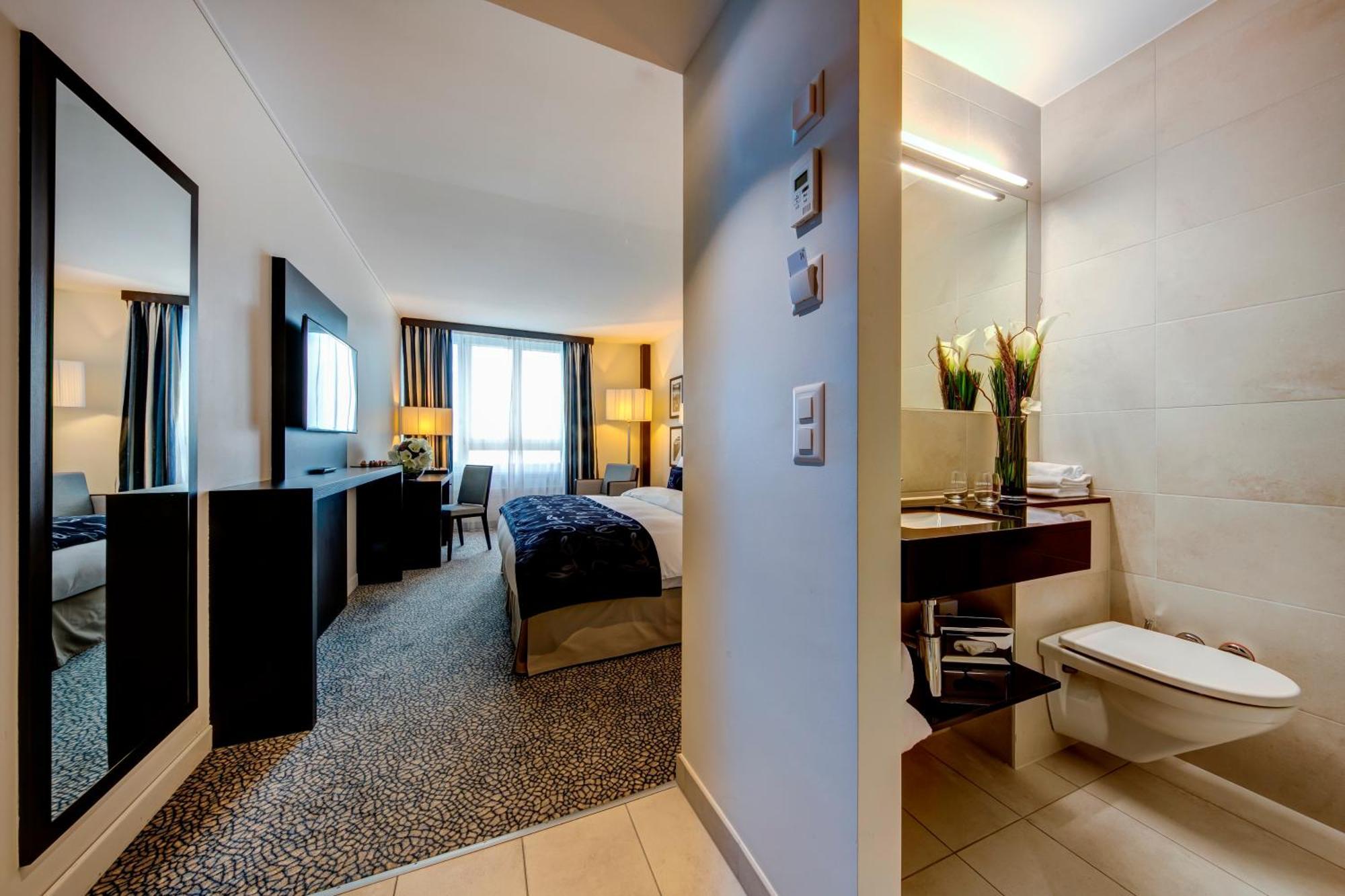 Comfort Double or Twin Room City View