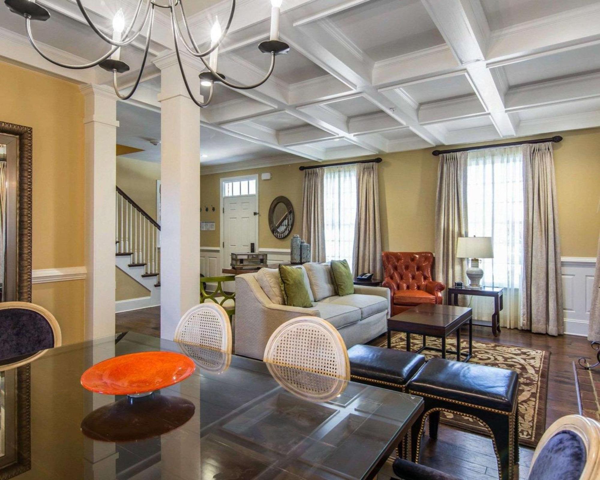 Three-Bedroom Presidential Suite,1625485569:JPEG