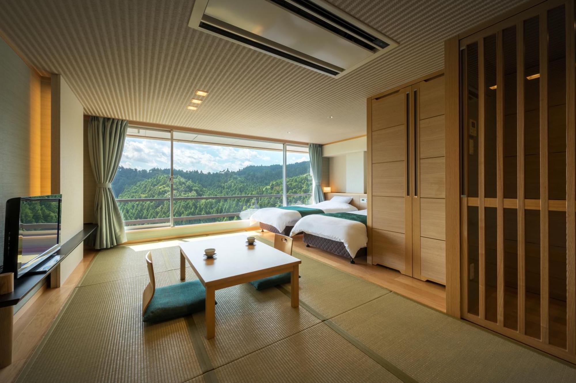 Family Room with Mountain View