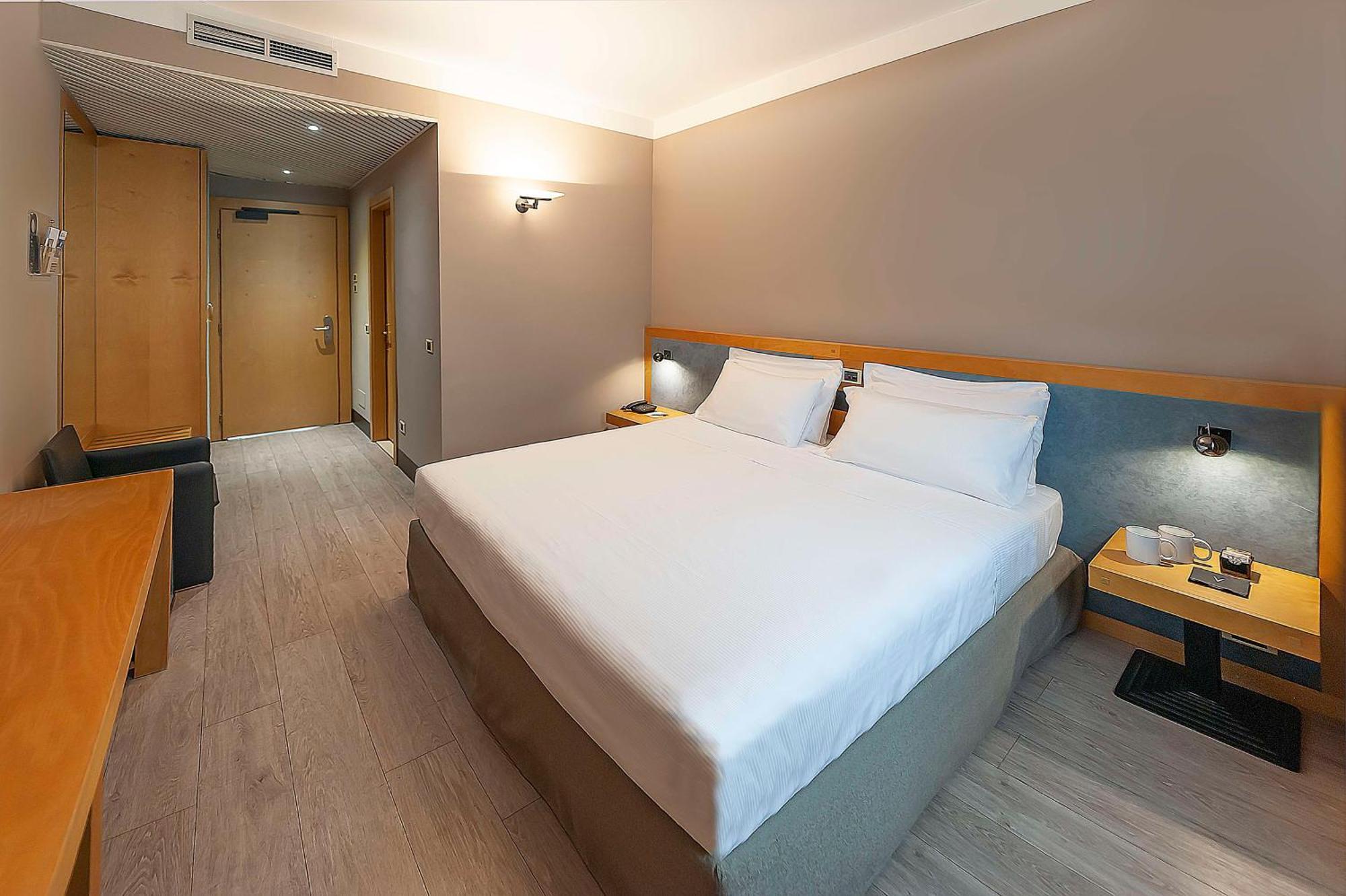 Economy King Room