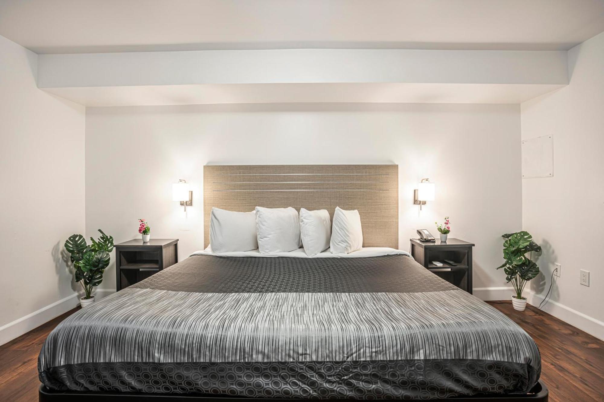 Superior King Room