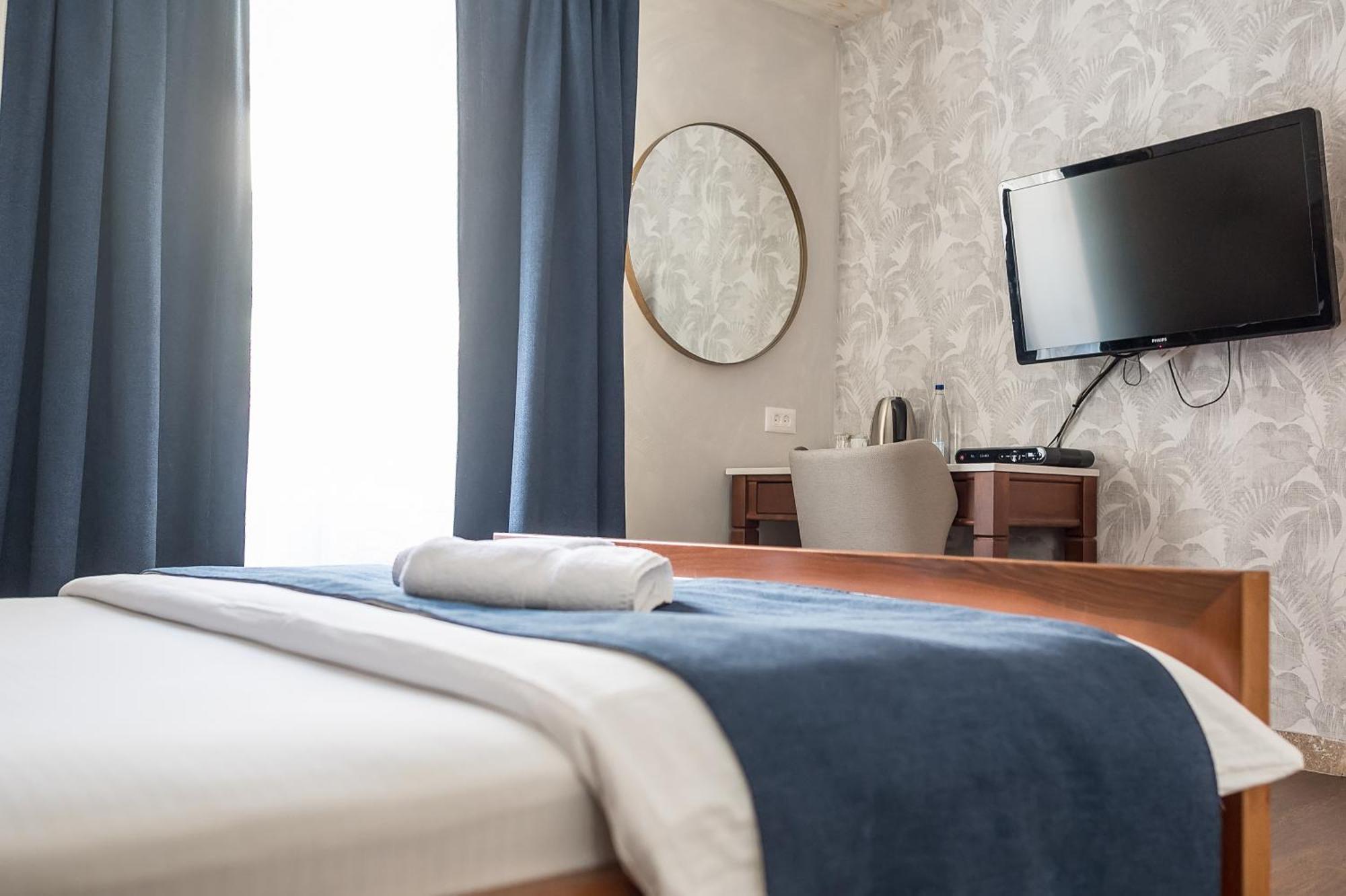 Classic Double Room