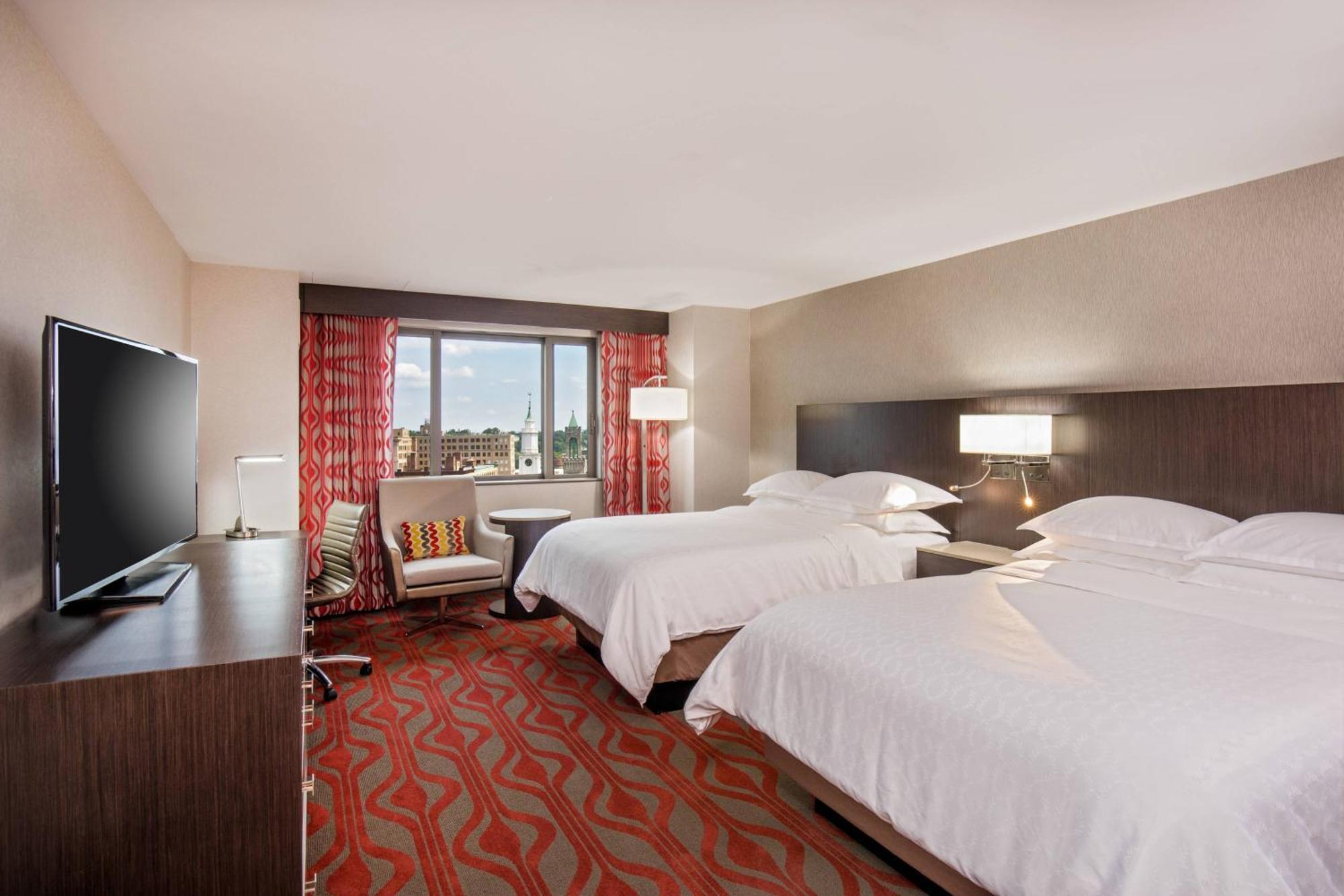 Club level Guest room 2 Queen High floor