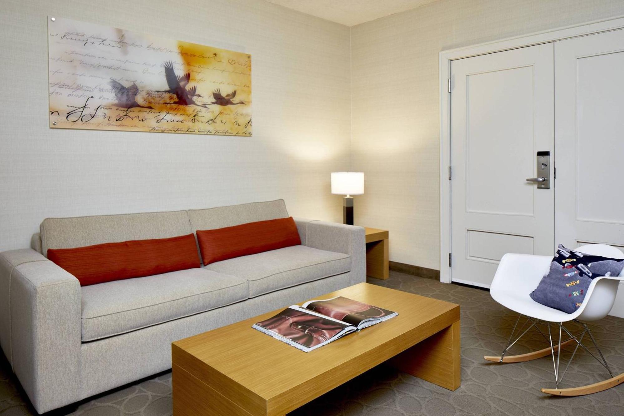 One-Bedroom King Suite Sofa-Bed