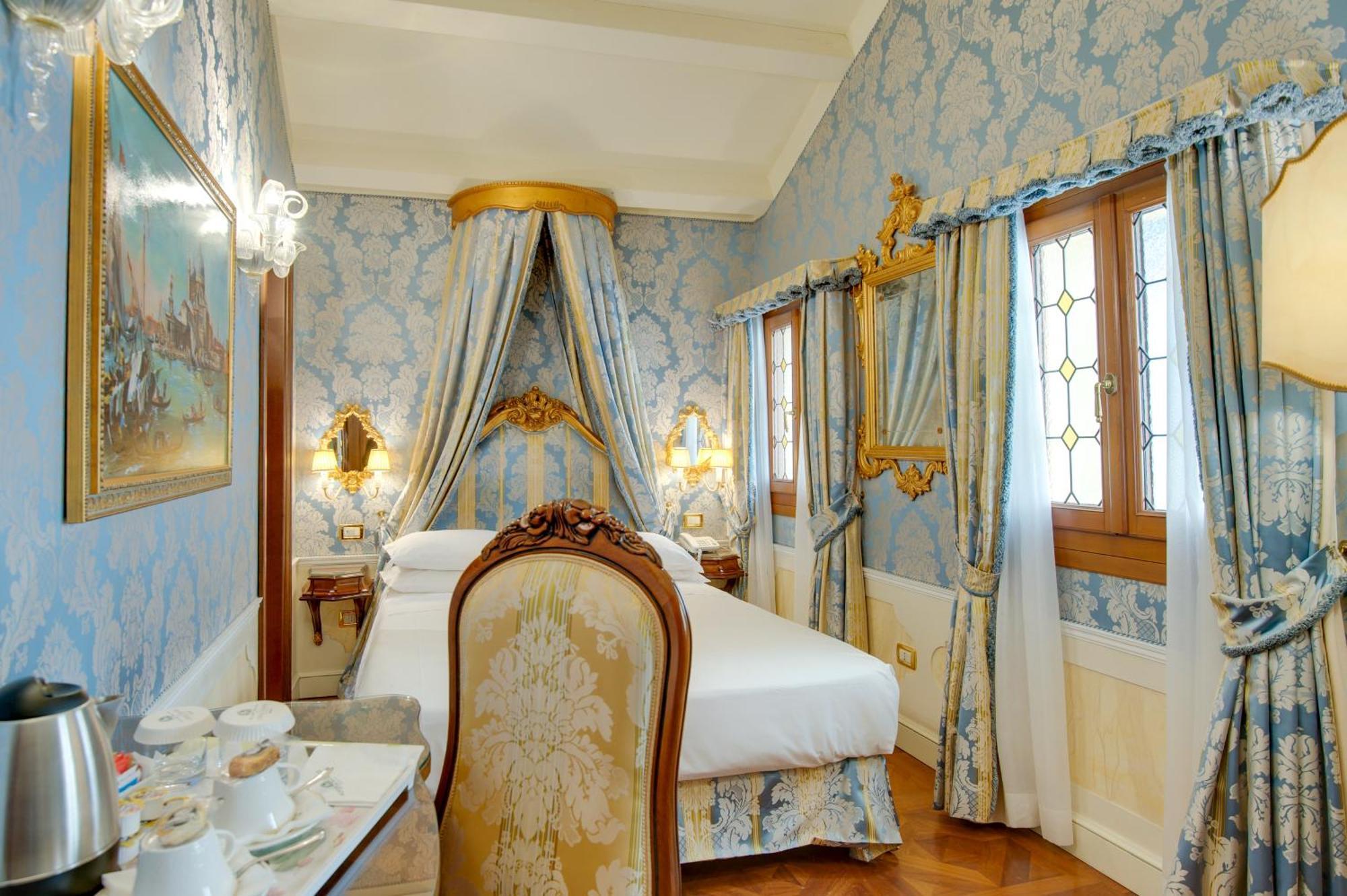 Double Room Annex Room Only