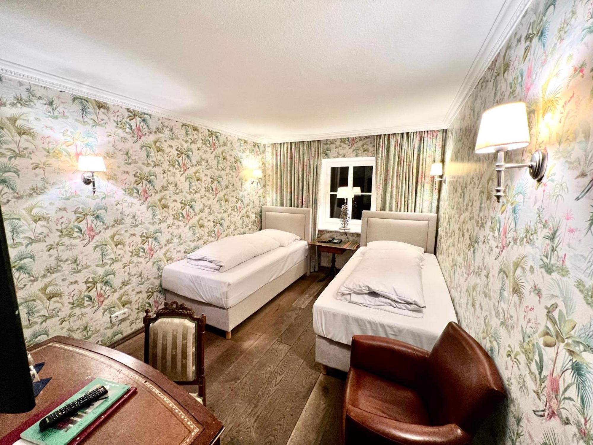 Classic Double Room