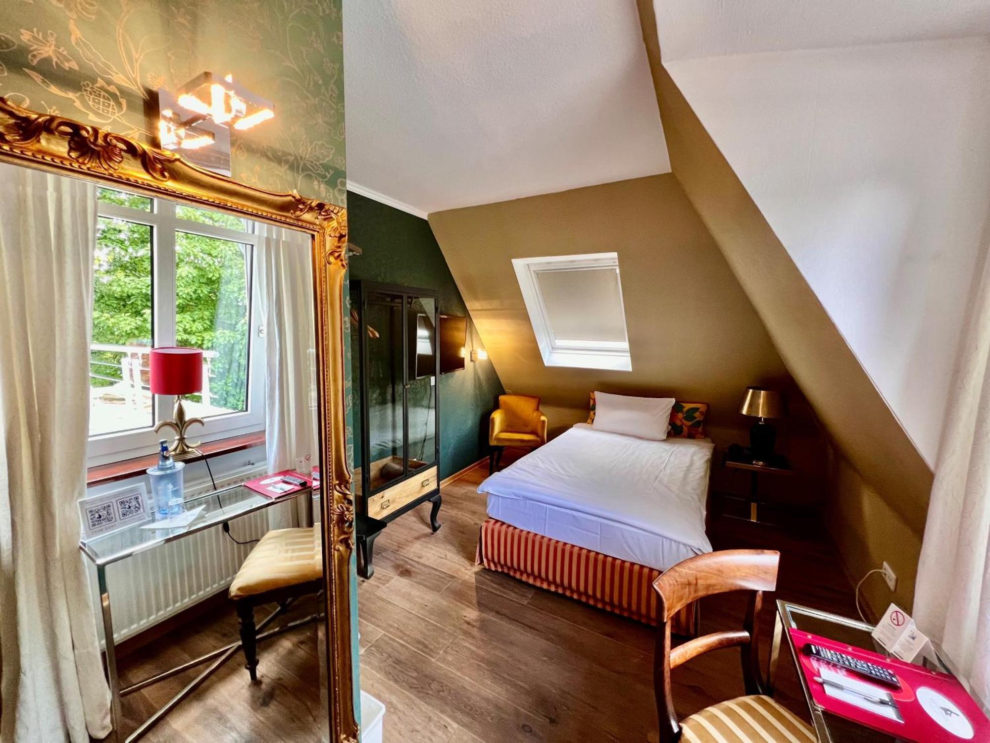 Single Room