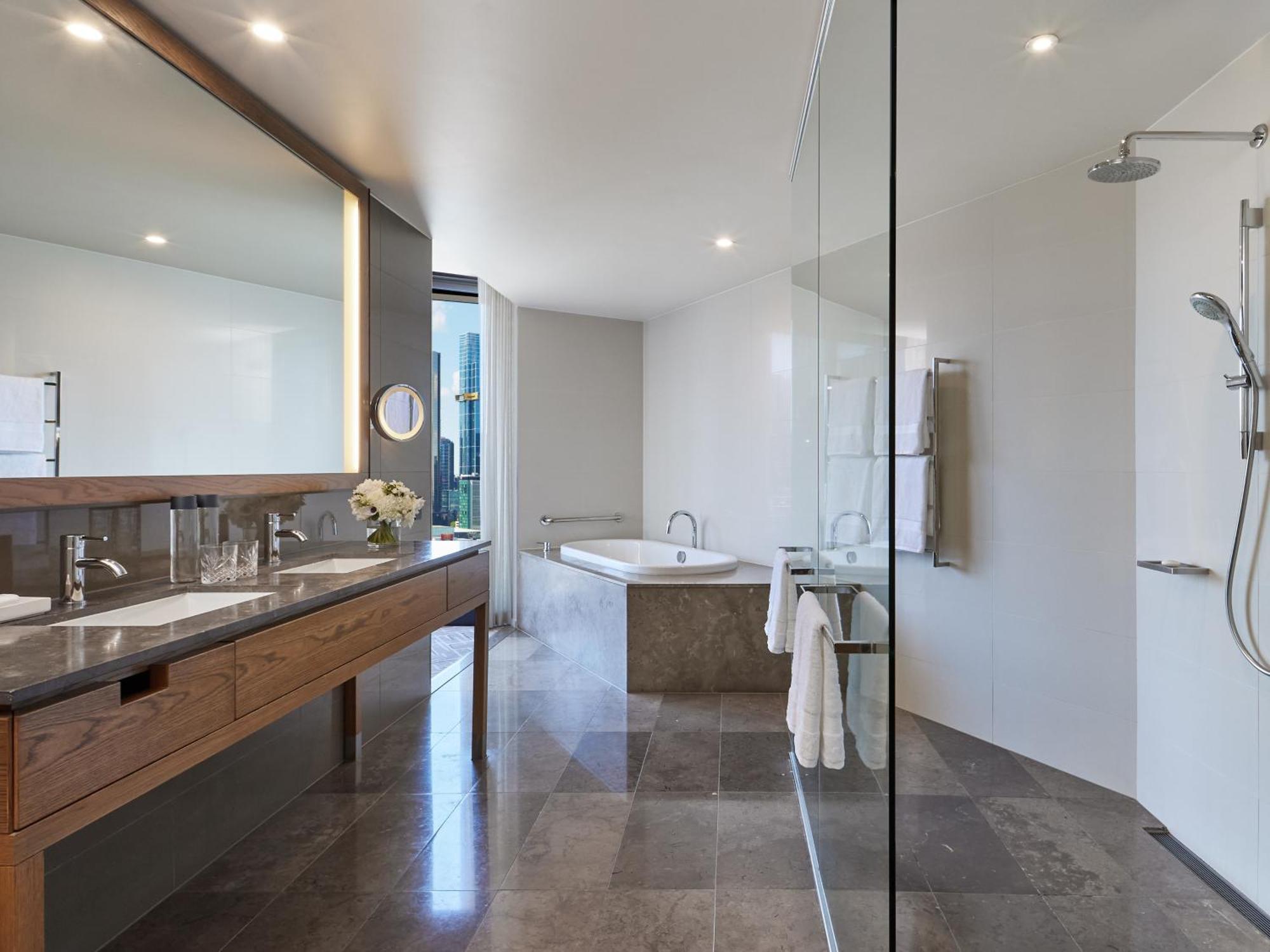 Panoramic Suite with Club Lounge Access,1632218101:JPEG