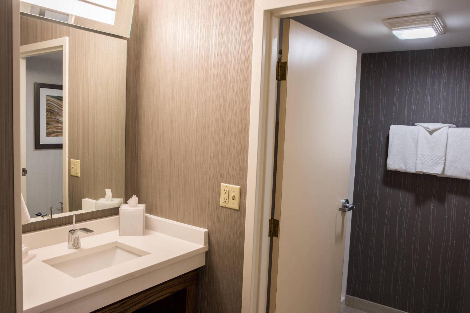 King Room with Sofa Bed,1632219495:JPEG