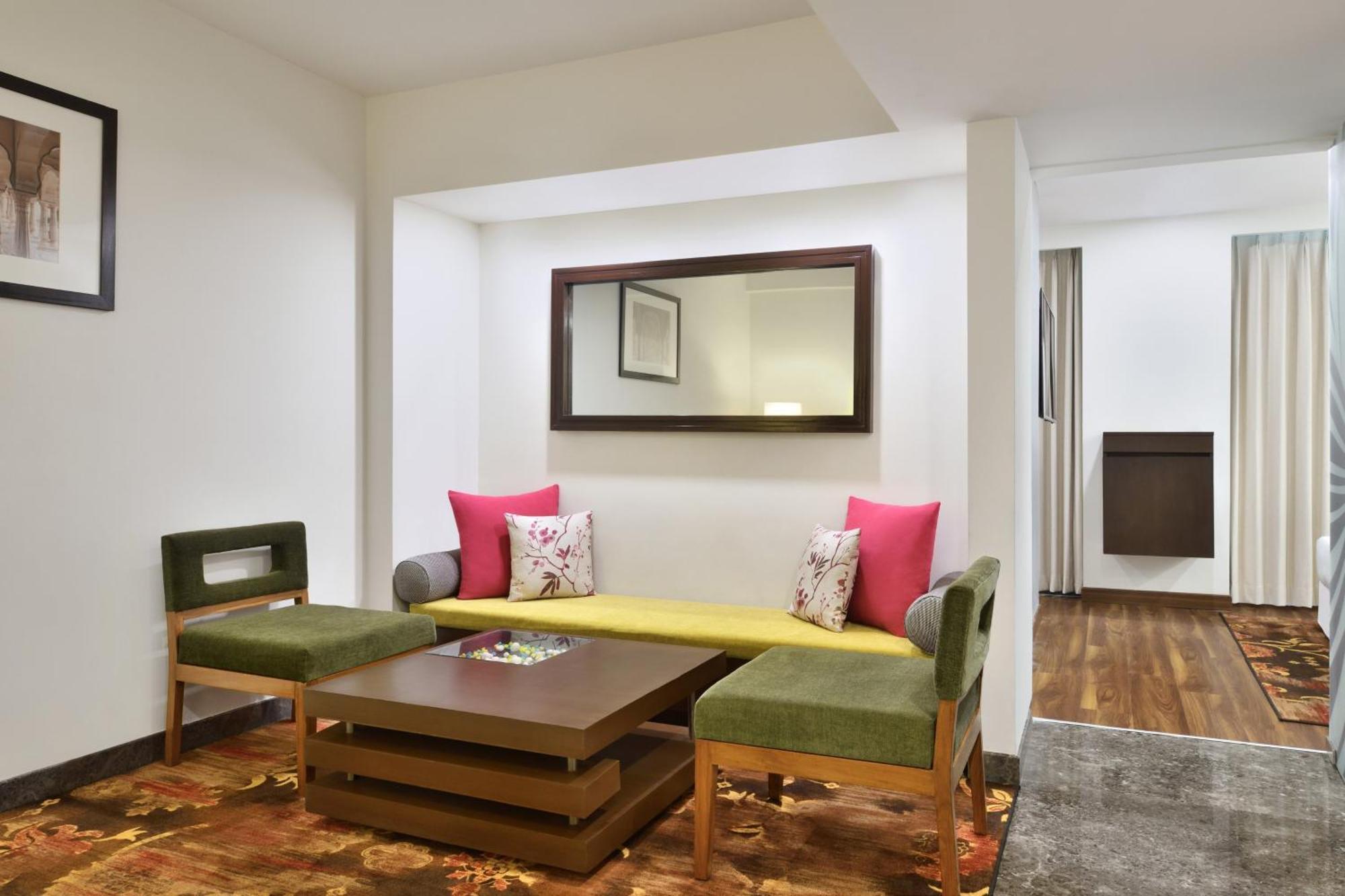Deluxe Suite15 Mins comp Head Massage High Tea 4-5PM on SPA Laundry Food & Soft Beverages only at The Eatery One way Airport or Railway Transfer complimentary Credit Meal of INR 1000 or a the on bill amount of INR 250