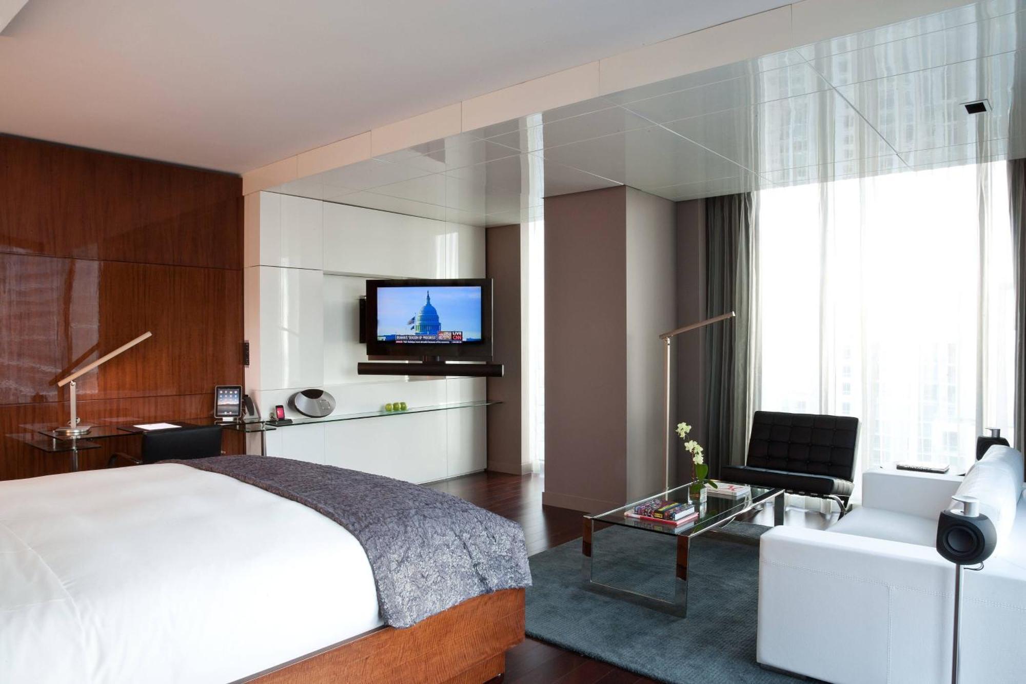 O'Keefe Guest room 1 King