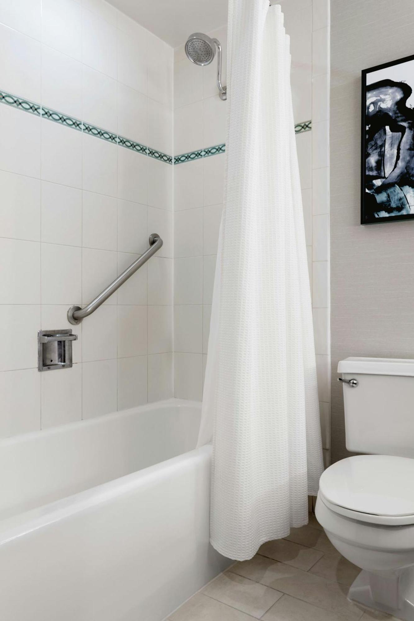 Guest Room, 1 King
