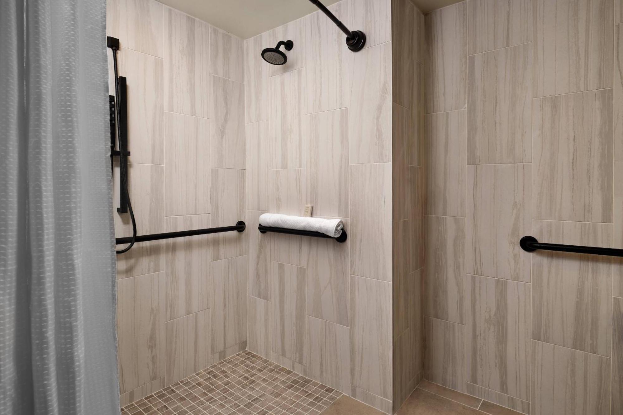 Two Queen Beds with Water View,1632240546:JPEG