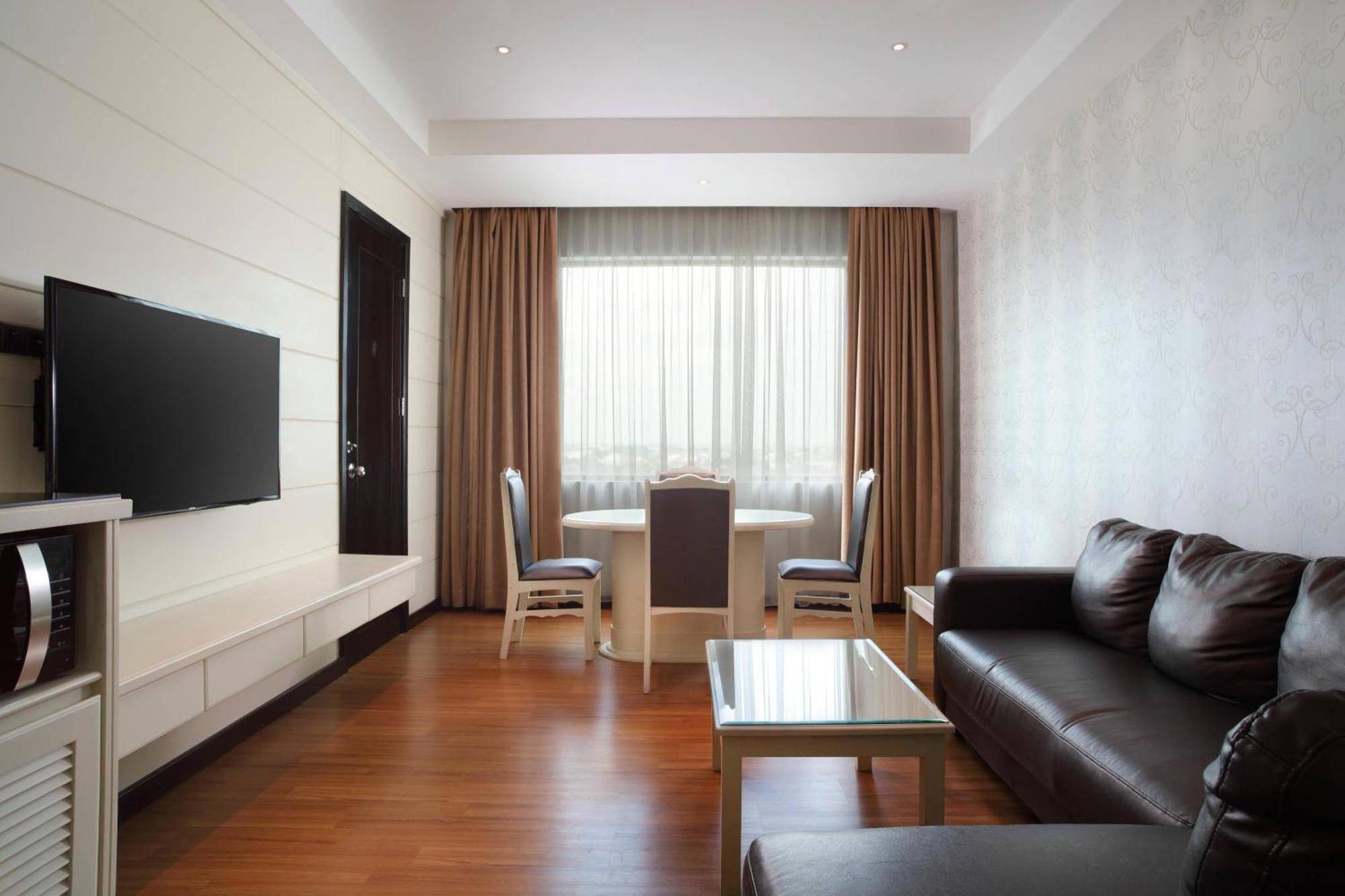 Grand Suite,1632256771:JPEG