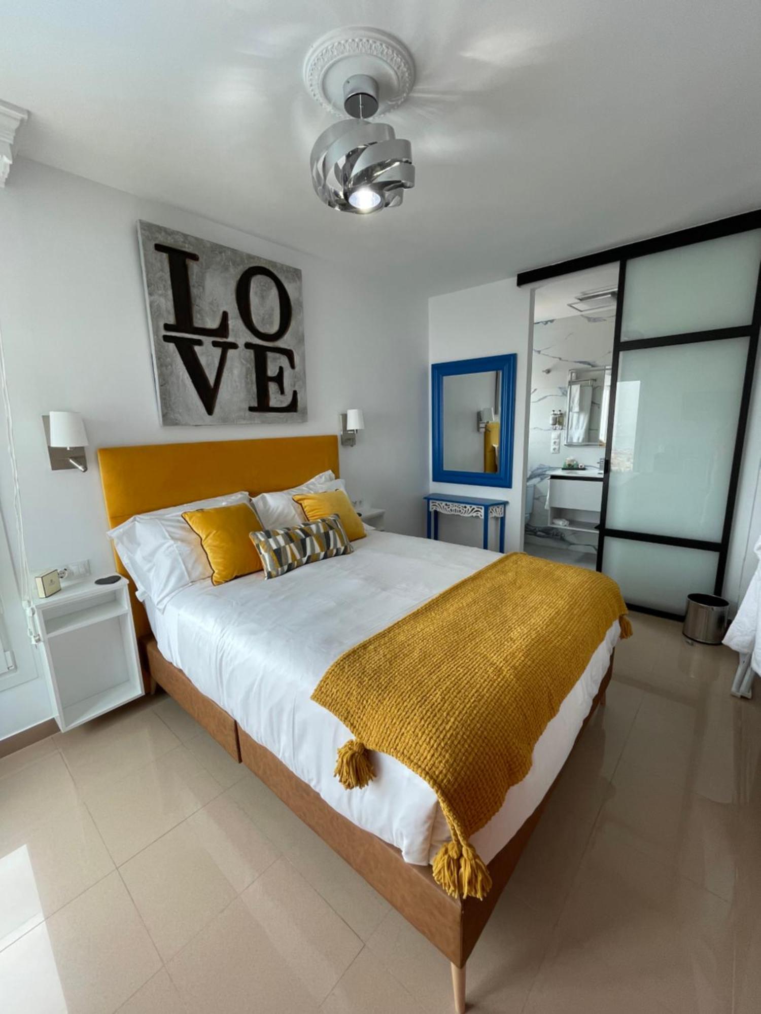 Queen Room with Sea View
