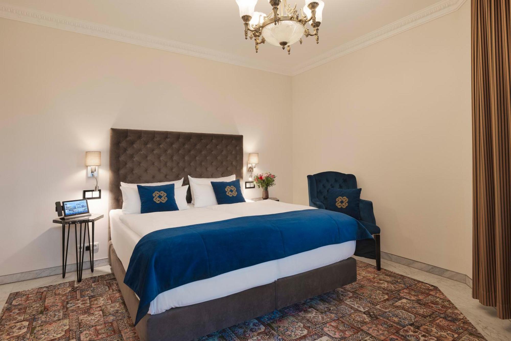 Double Room Partial Sea View