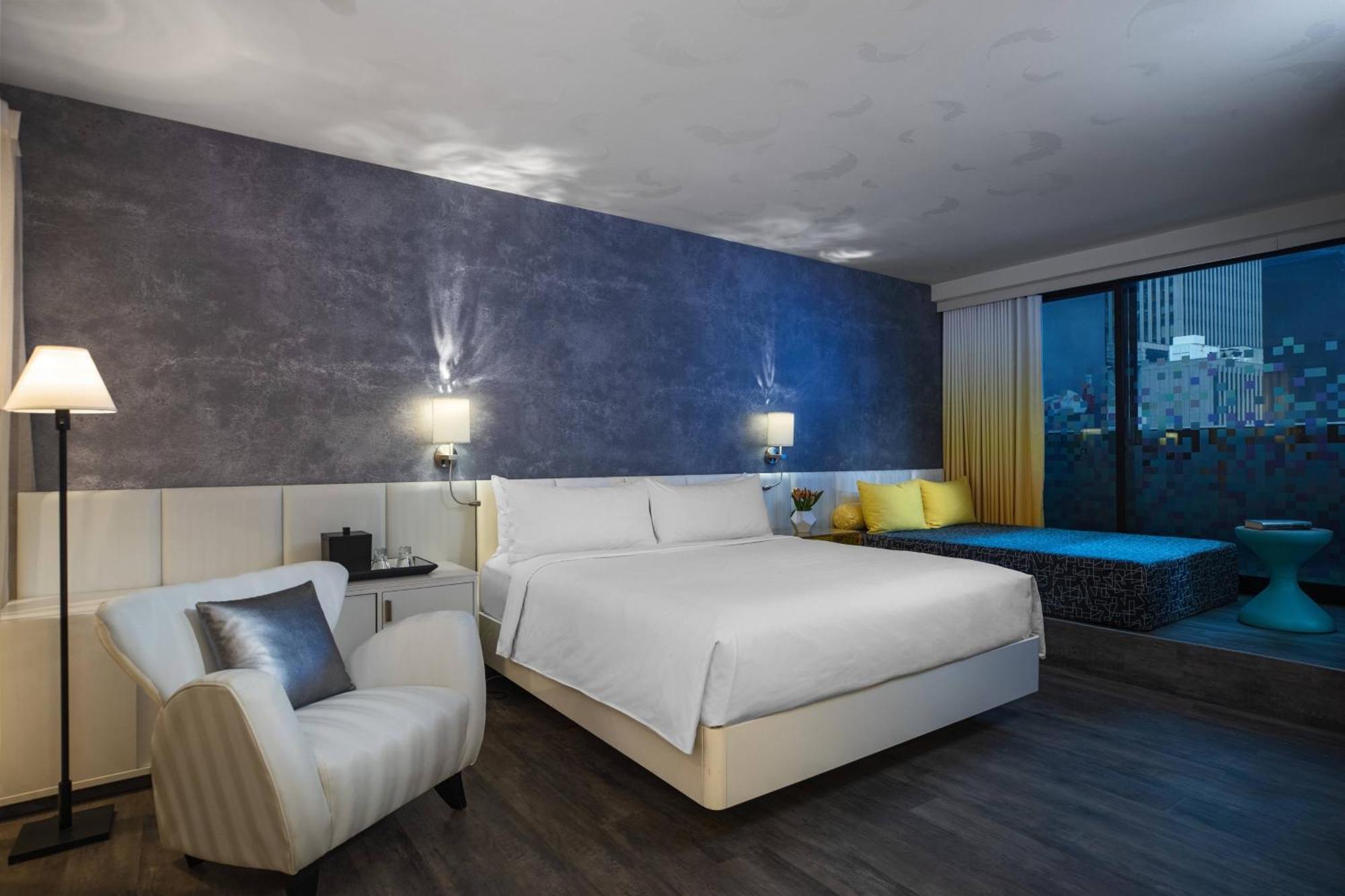 Times Square Terrace Room King Bed Balcony