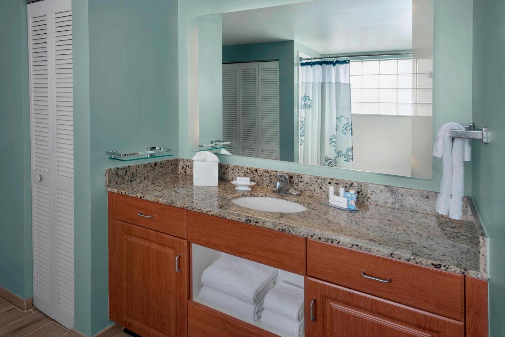 King Studio City View Low Floor