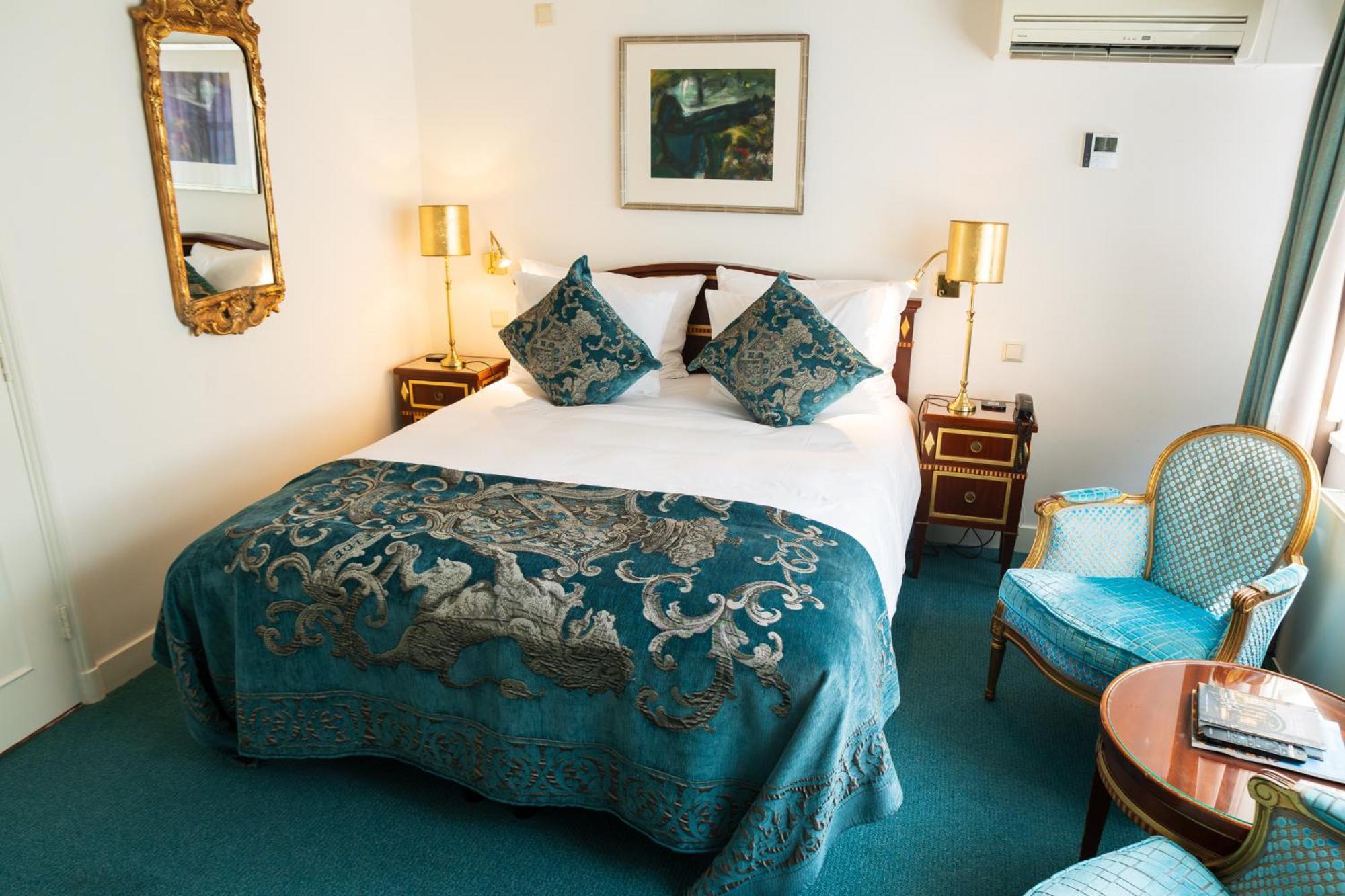 Classic Double or Twin Room