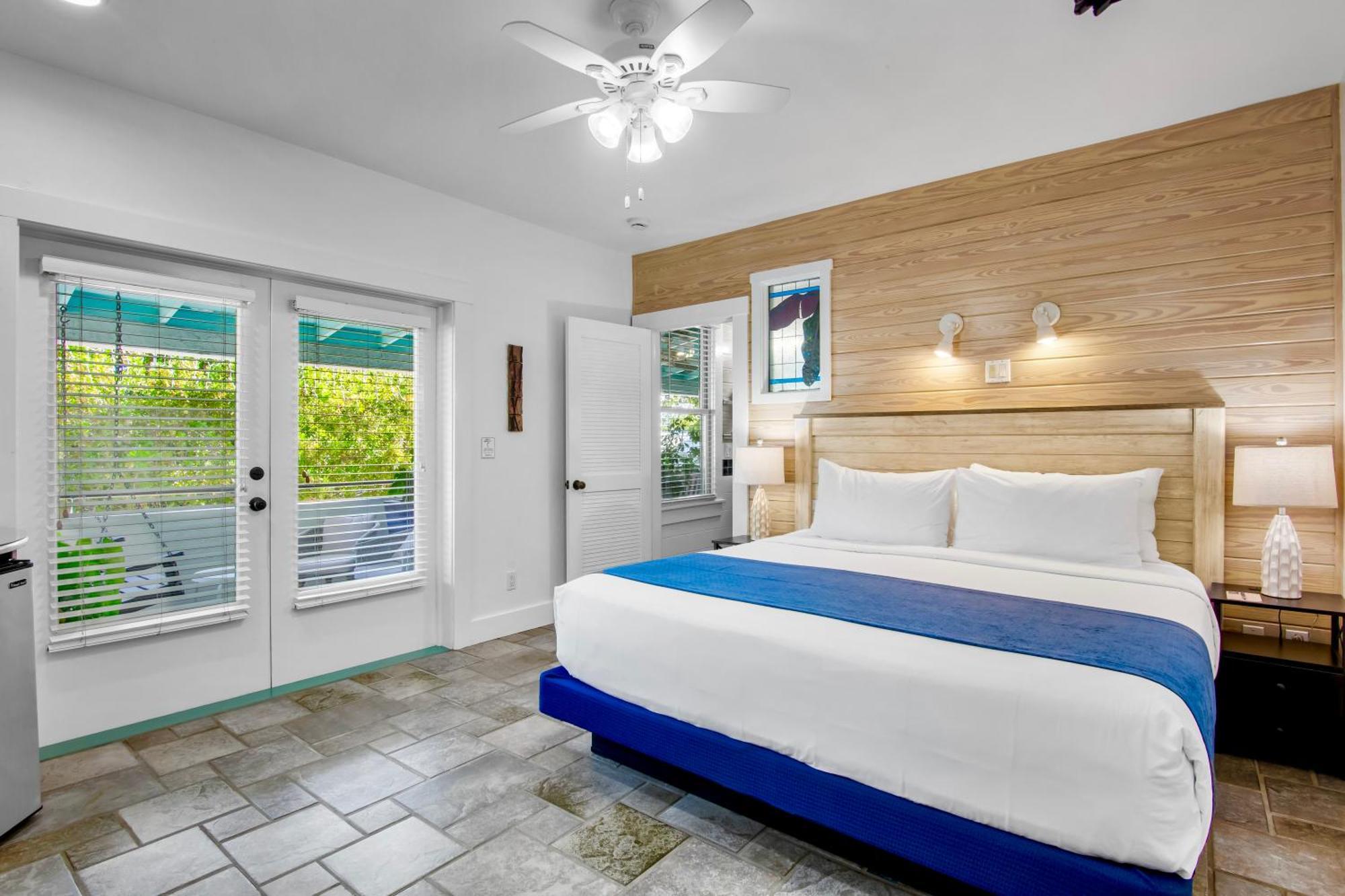 Porch Swing Island Room