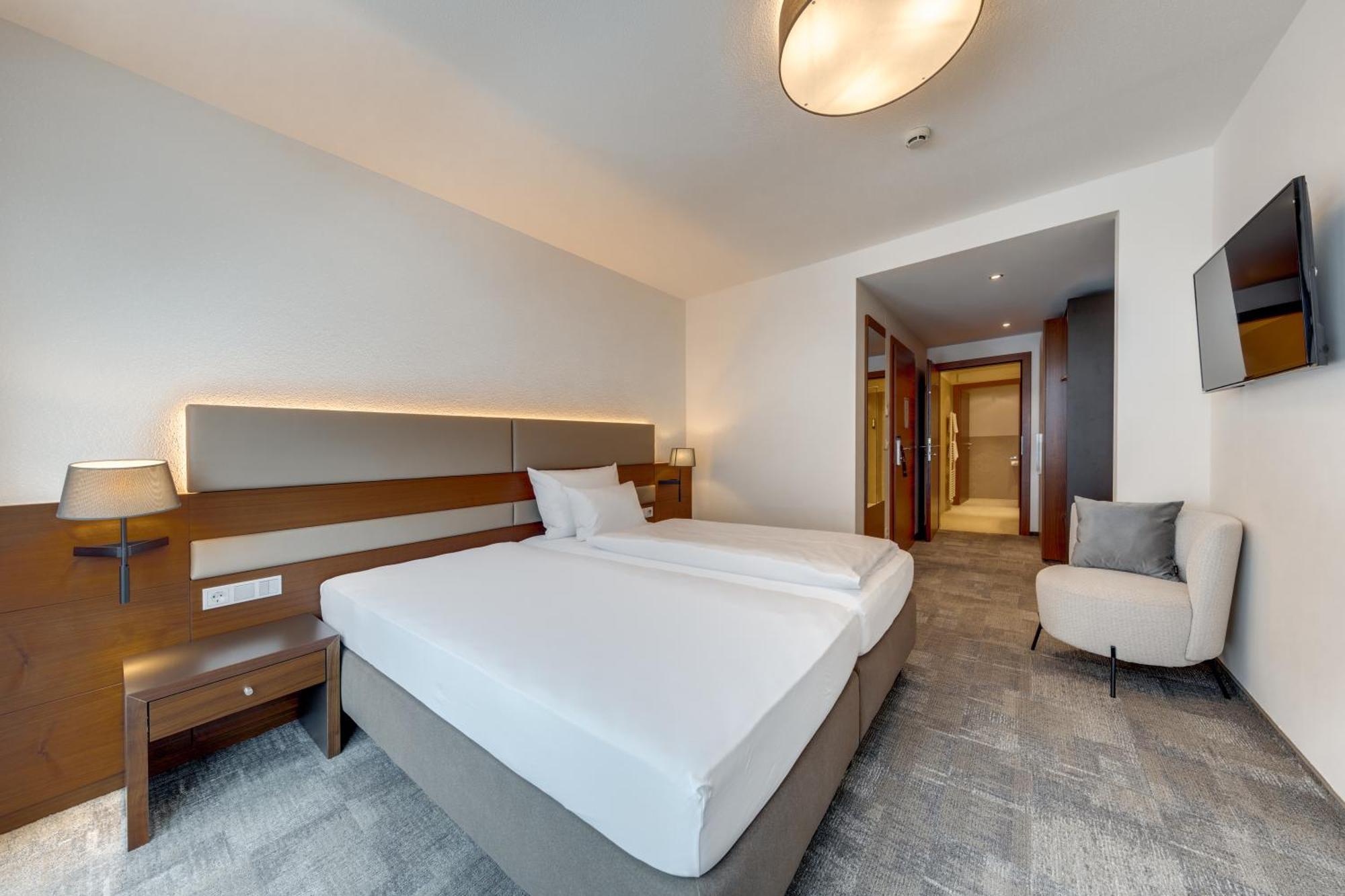 Large Single Room