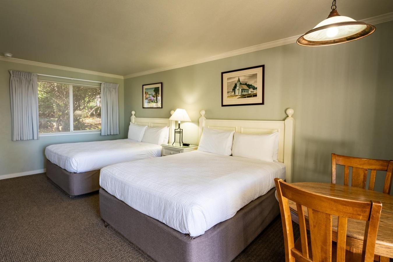 Standard Queen Room Two Queen Beds