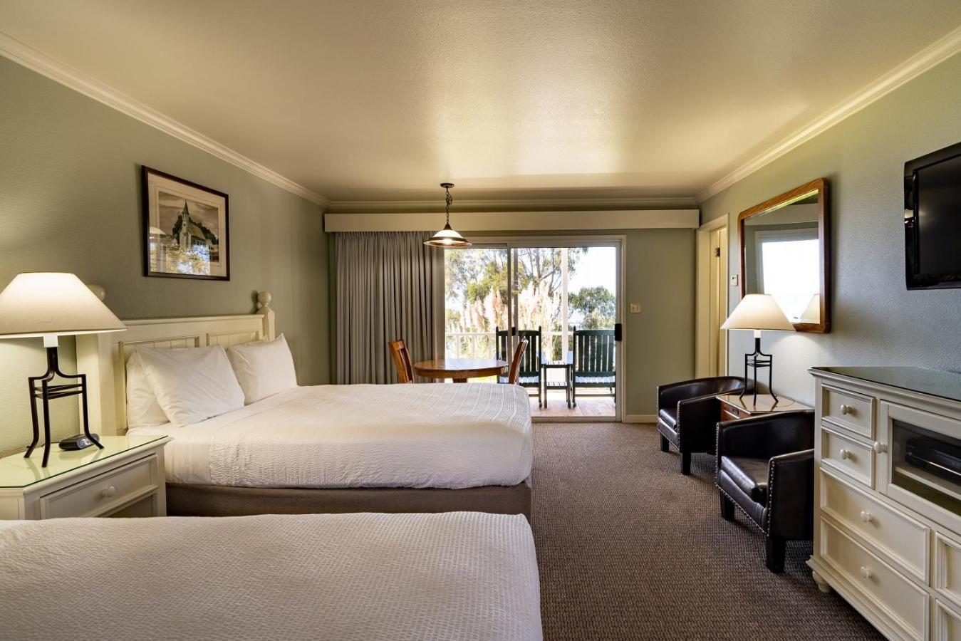 Standard Queen Room Two Queen Beds