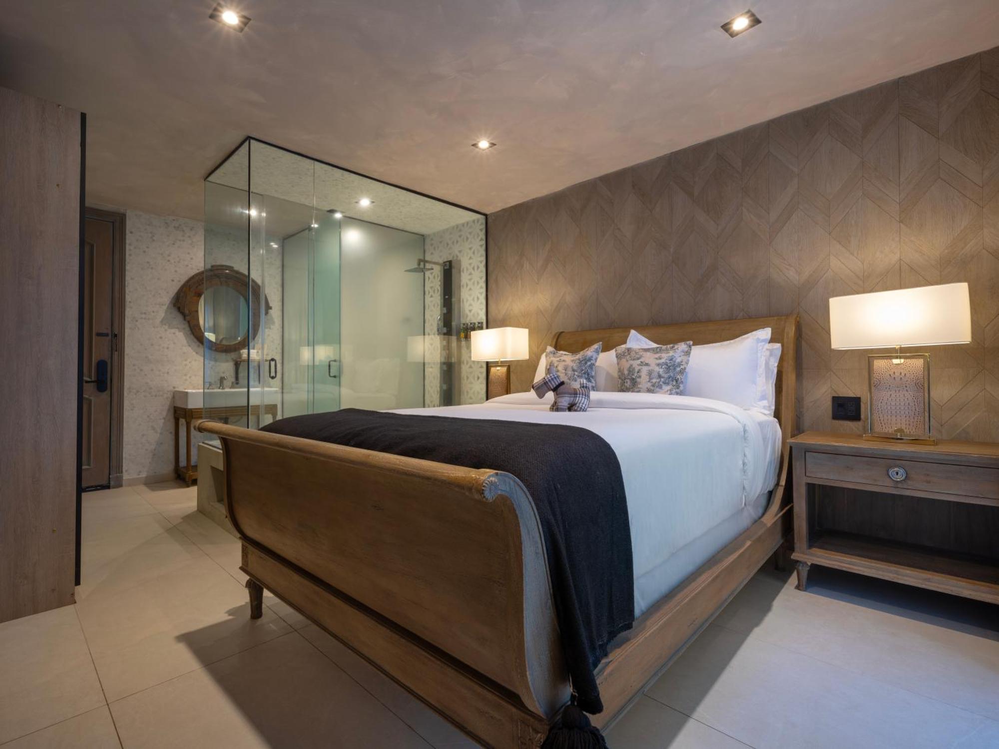 Mediterranean Veranda Suite