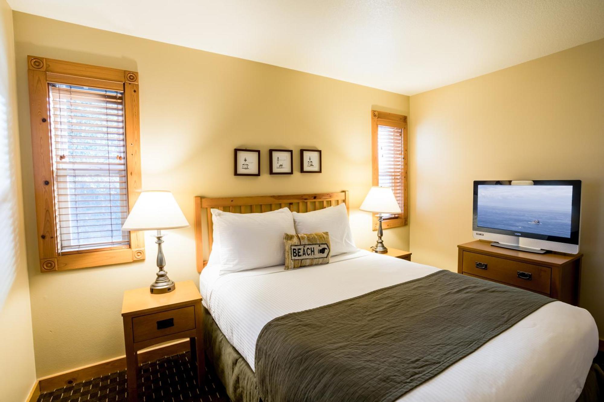 Queen Suite Sofabed 1st Floor Pets Allowed