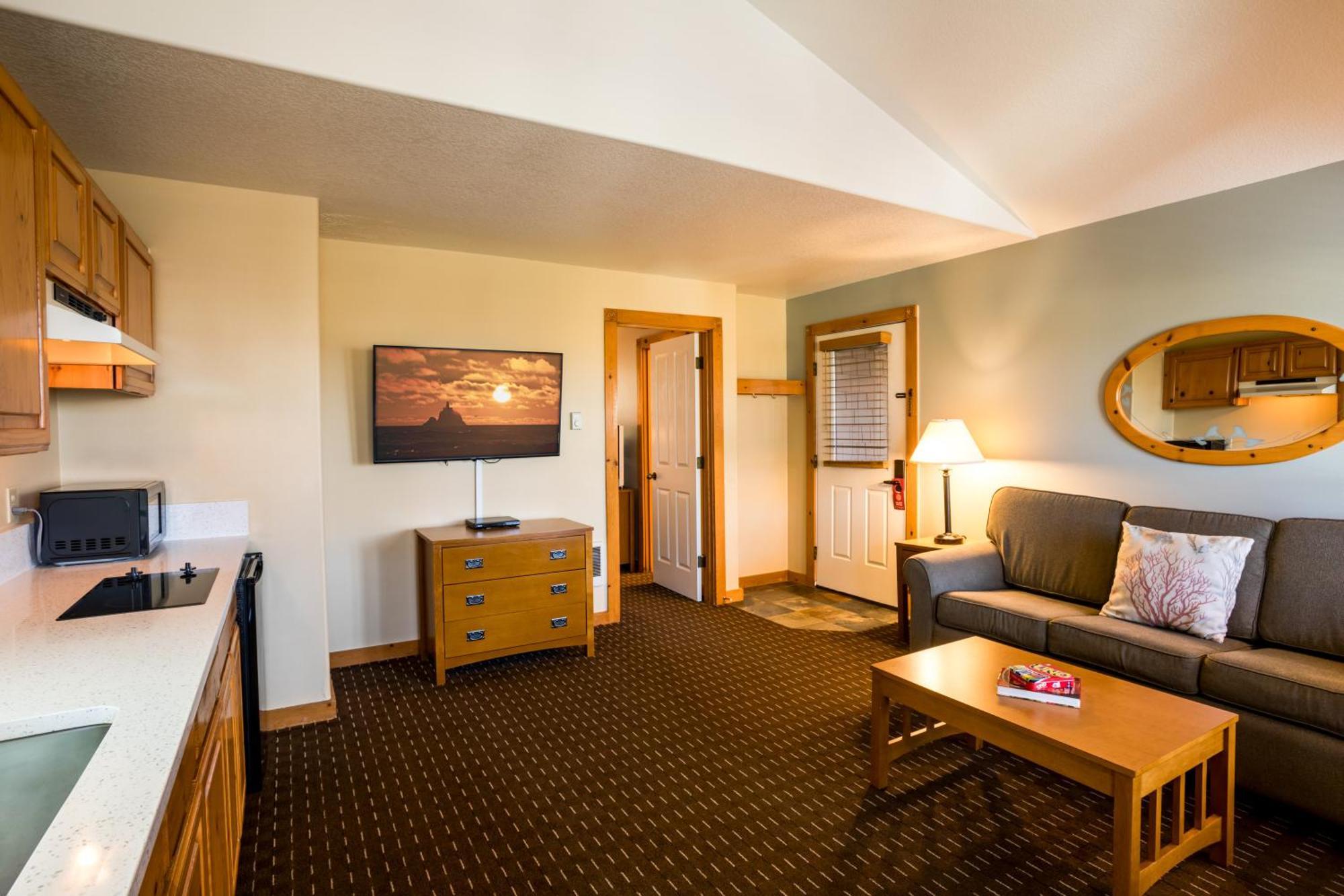 Queen Suite Sofabed 2nd Floor Pets Allowed