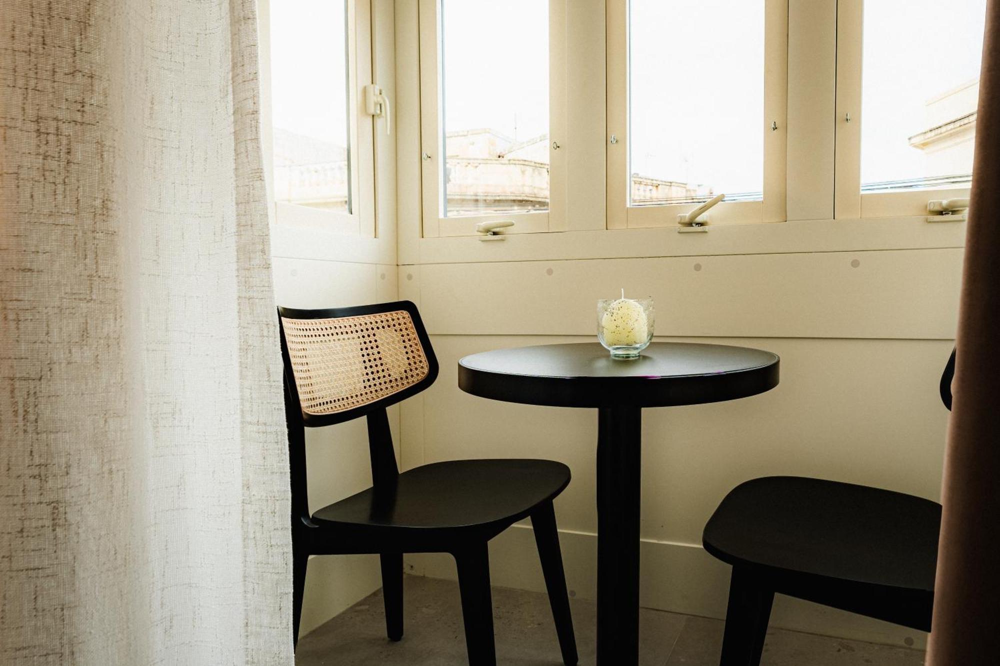 Superior Room with Maltese Balcony and Executive Lounge Access