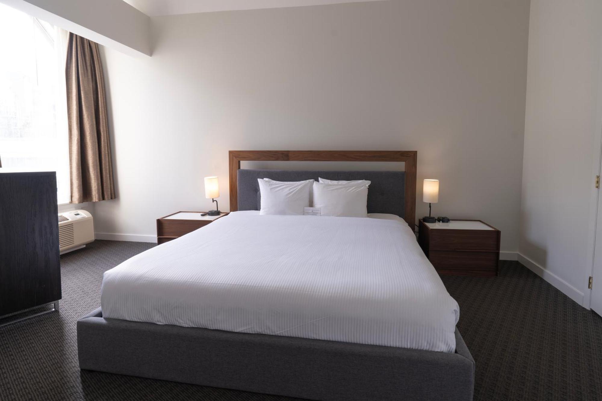 One-Bedroom Suite