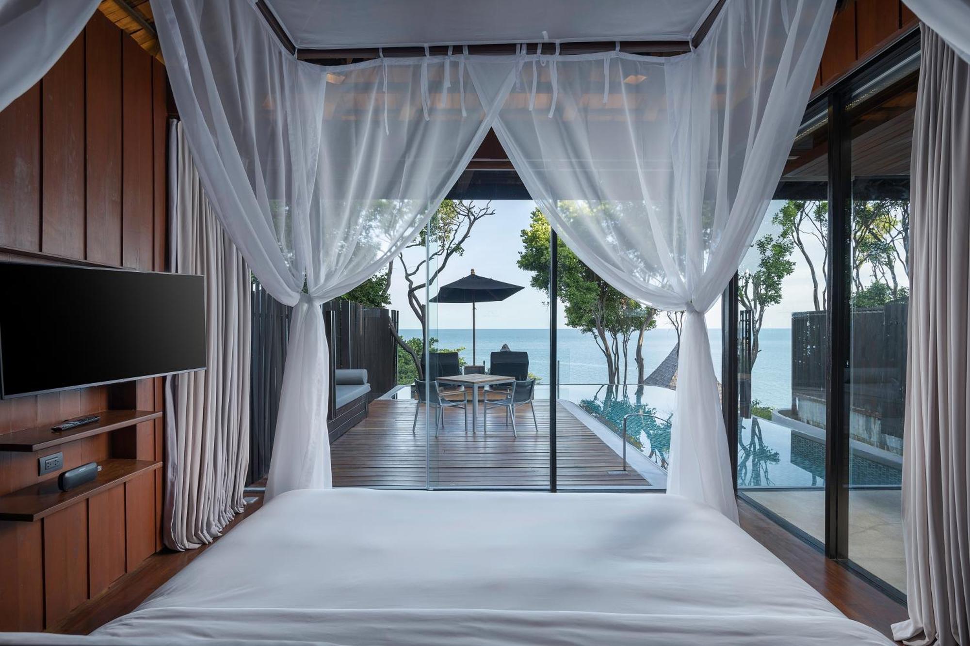 Scenic Ocean View Pool Villa