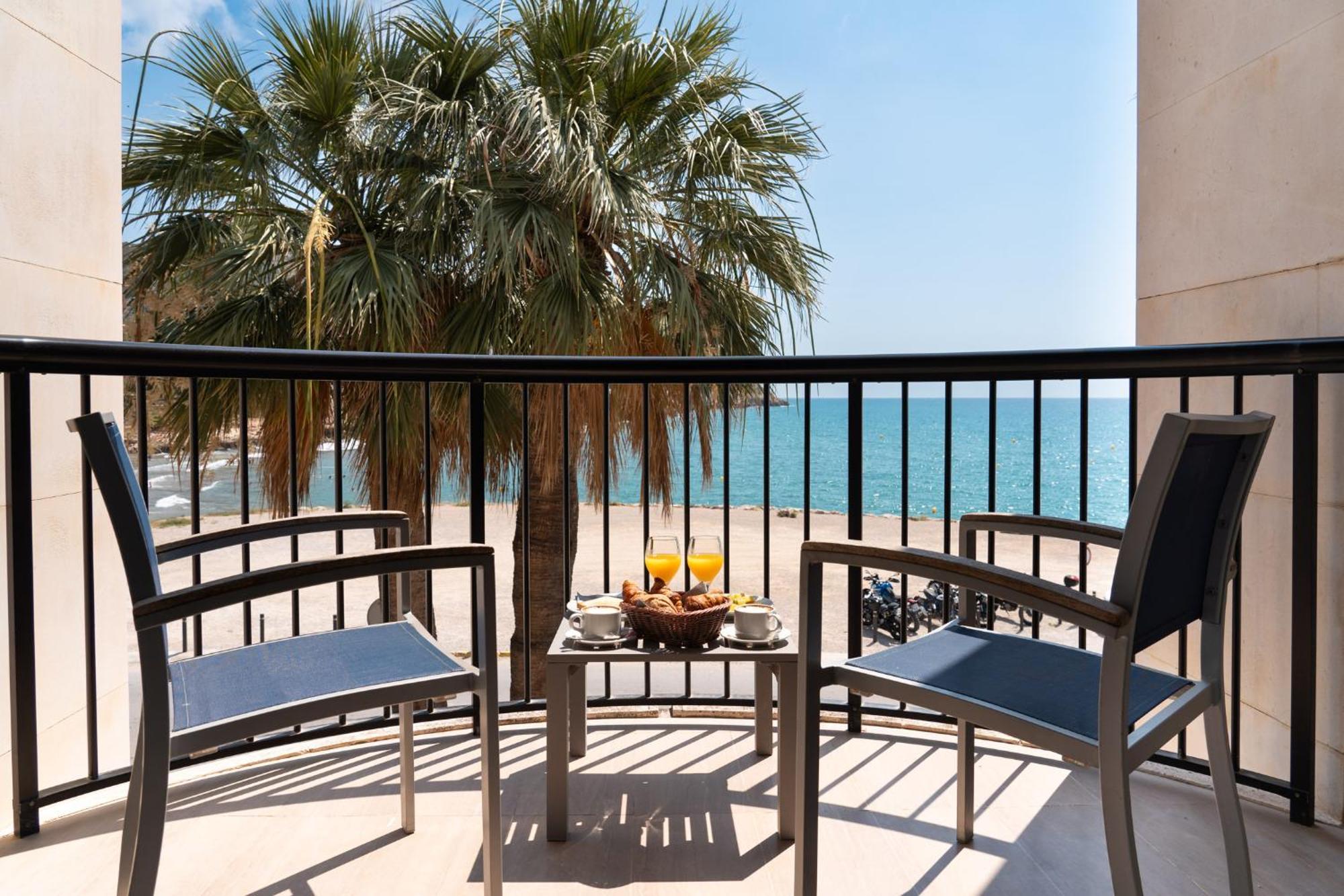 Deluxe Double or Twin Room Balcony Sea View