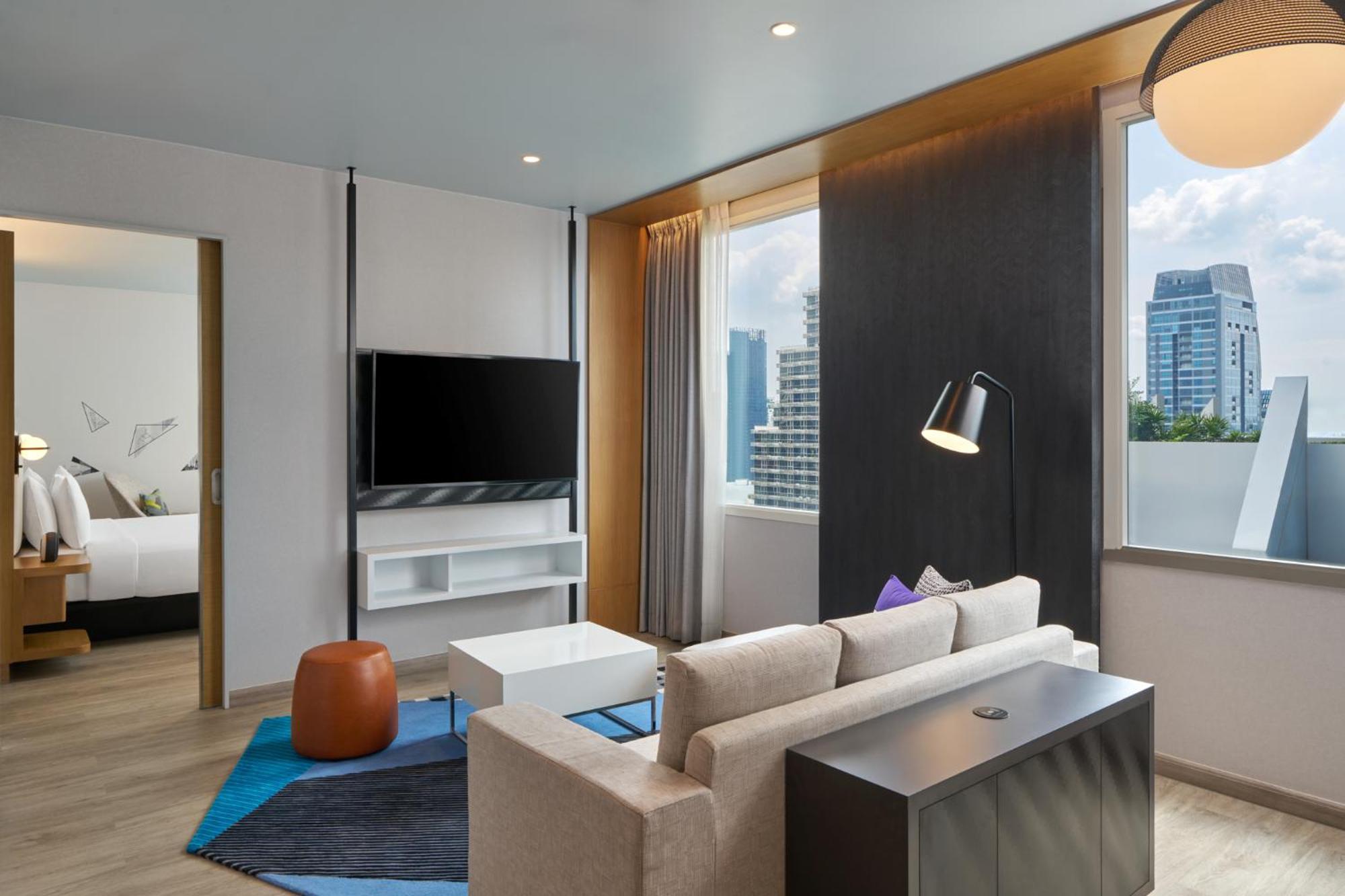 Stylish Suite Junior King Suite City View