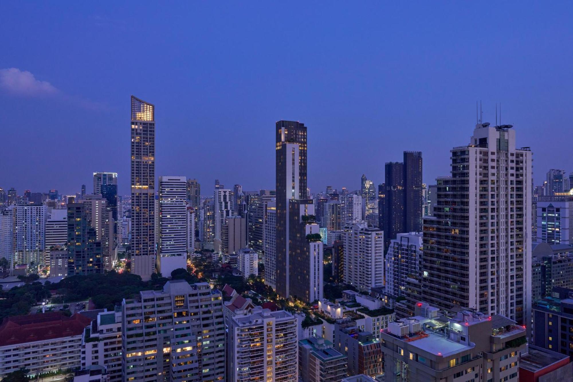 Urban King Room City View