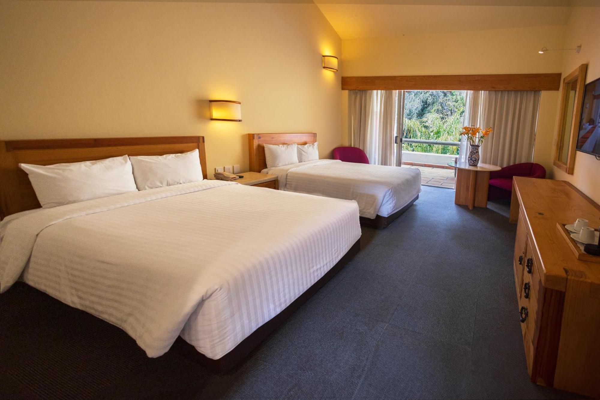 Standard Queen Room with Two Queen Beds,1660294792:JPEG