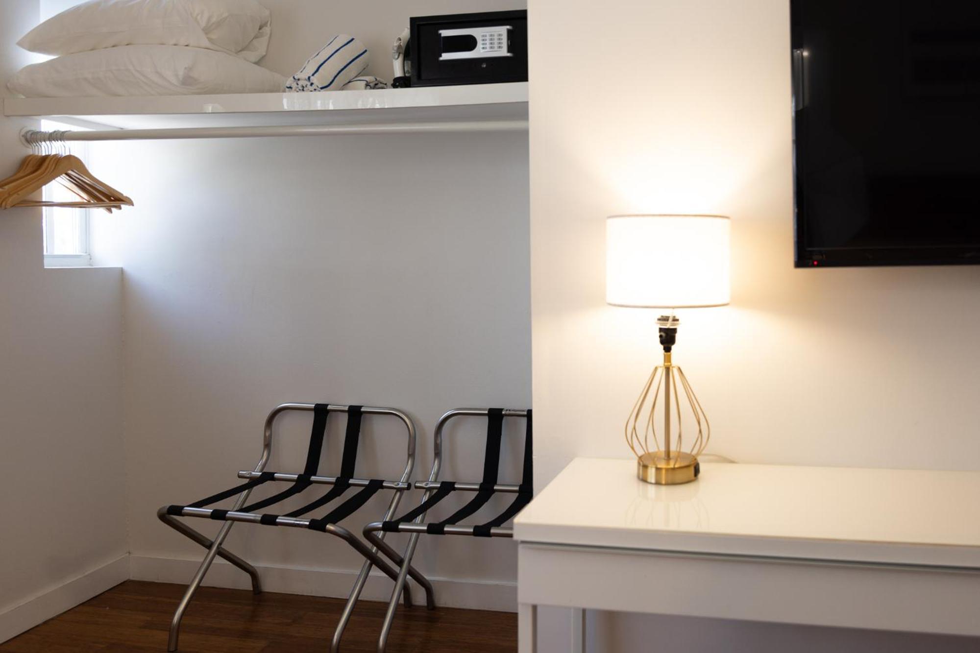 One Bedroom Apartment