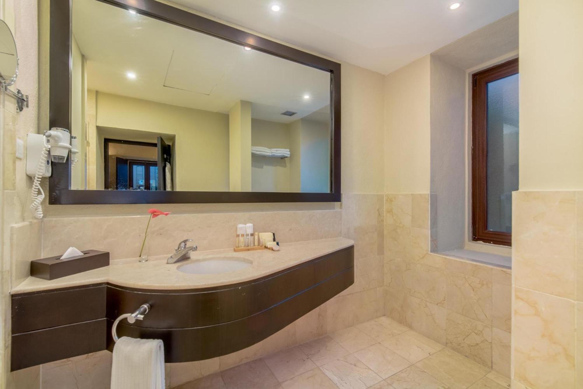 Suite Imperial,1642313856:JPEG